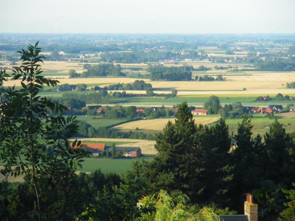 La Vallee Des Trois Monts Saint-Sylvestre-Cappel Exterior photo